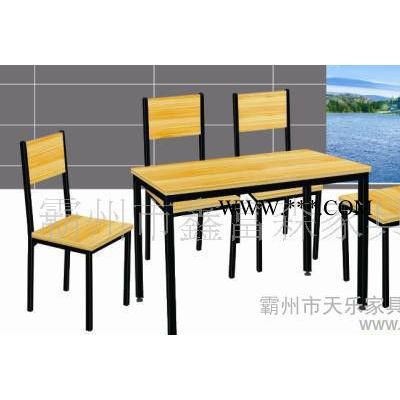 餐馆钢木餐桌椅（黄松木）